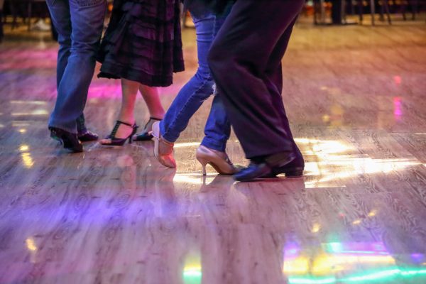 Asian dancers are practicing ballroom dancing